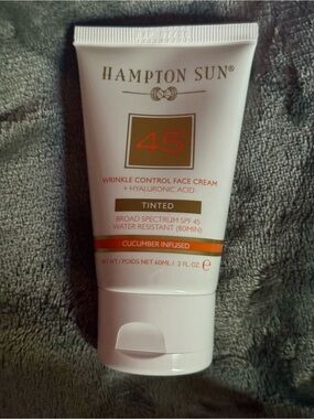 NEW Hampton Sun Tinted Wrinkle Control Hyaluronic Acid Face Cream SPF 45